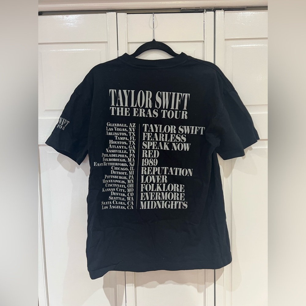 EUC Taylor Swift the Eras Tour Official T-Shirt - Picture 4 of 4